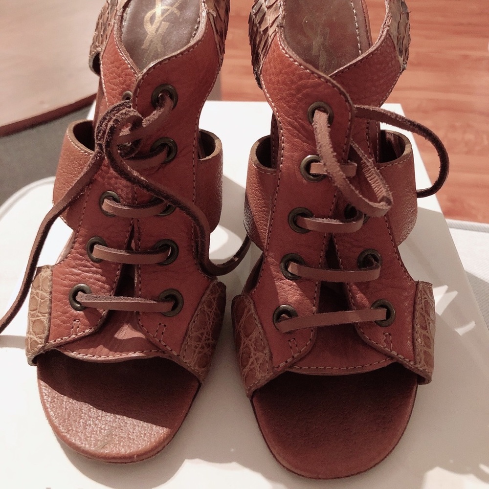 Yves Saint Laurent leather sandals heels - Picture 2 of 4